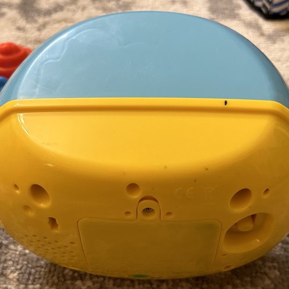 Fisher-Price Laugh & Learn Magical Fishbowl - Picture 4 of 4